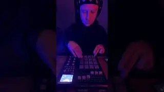 LOW BO &mdash; Angry Baby l Beat on AKAI mpd26 l live beatmaking #shorts