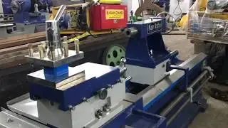 16'Lathe Machine by NAV ASHU MACHINE TOOLS (INDIA)