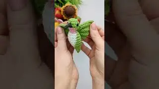 Crochet Hummingbird an Easy & Fast crochet project #crochetbird #crochetkeychain #hummingbird