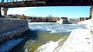 Trinity River Whitewater Standing Wave Kayaking Park