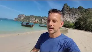 Railay | Walking Thailand&acute;s Most Beautiful Beach (No Tourists) 🇹🇭 Krabi