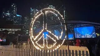 14 Jun 2025 Barangaroo to Darling Quarter Vivid Sydney &lsquo;只願和你相愛 動力火車 閻奕格&rsquo;