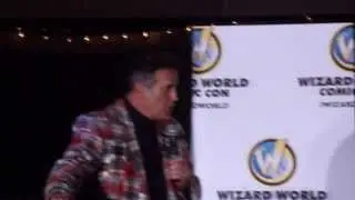Bruce Campbell Panel @ Wizard World Con Sacramento 2014:Bruce vs Shartimus Prime