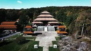 Visiting the Chuang Yen Monastery 莊嚴寺 Buddhist temple.