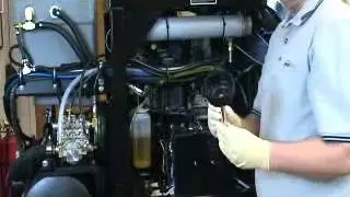 Changing the Engine Oil on Your Titan 575 - Daihatsu