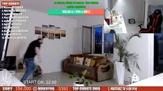 Mr Krycha wyskakuje przez okno na live XD