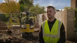Cat&reg; 301.5 Mini Excavator Customer Story &ndash; Worth Plant Hire (United Kingdom)