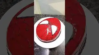 Spiderman face cake