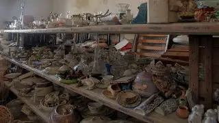 Urbex Italia: Non ci era mai capitato di trovare una villa abbandonata così piena di roba | Urbex MJ