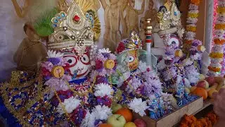 РАТХА-ЯТРА в Екатеринбурге. Начало. Blessed RATA-YATRA in Yekaterinburg. Before the procession.