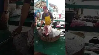Wow, this is how to peel tuna fish skin#shorts #fishcutting #tuna #food #seafood