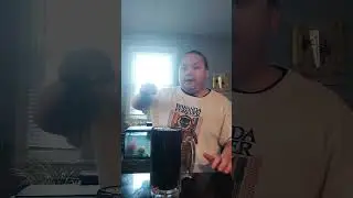 Chugging Old Orchard Healthy Balance 🍇 🧃 w/ The Mug
