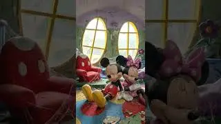 A casa do Mickey abandonada mem&oacute;rias boas criada com IA #behindthescenes #nostalgia#shorts