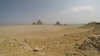 Timelapse pyramids of Giza - Cairo - Egypt