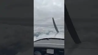 Ein ganz normaler Tag im Cockpit einer Piper PA32 #flugreise #piper #aviation