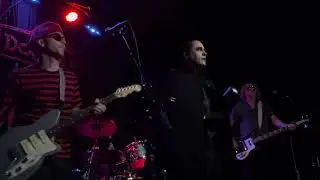 The Darned - Love song/Machine Gun Etiquette (live Damned cover)