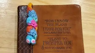How to crochet a bookworm!