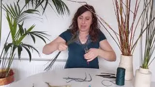 How to make a traditional St Brigid's Cross