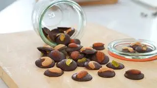Crispy Chocolate Nut Cookies｜Apron