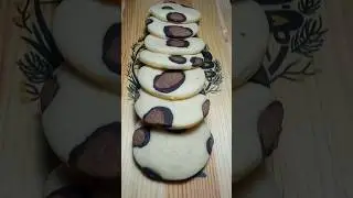 leopard print cookies