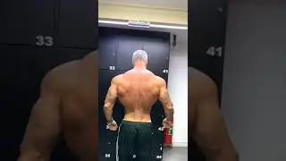 50 years old bodybuilder / Flexing & posing his amazing Aesthetic muscles #shorts