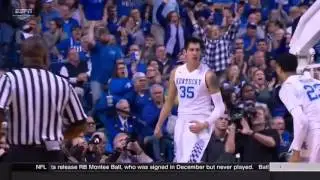 Derek Willis 11 Points & 6 Rebounds vs Georgia