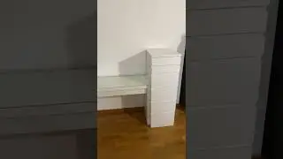 Montaggio scrivania MALM di ikea