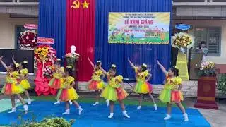Múa vui đến trường lớp 2A. 2025 th NDC