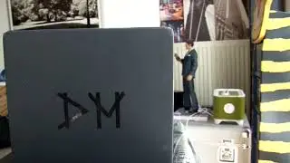 DM BOX