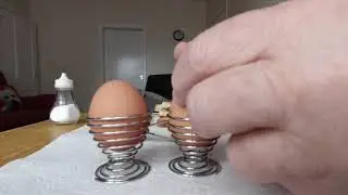Egg Topper Does It Work?