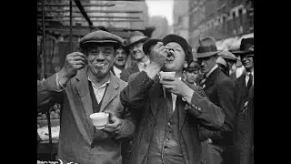 London's East End and its residents photographs from the early 20th century