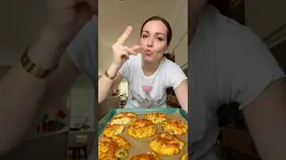 I lose weight eating these Sun Dried Tomato Biscuits #shorts #lowcarb