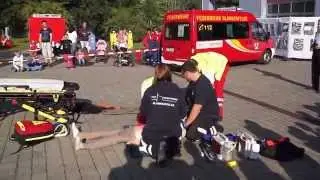 Vorführung Reanimation FF Blankenfelde (mit JUH RTW Akkon Berlin 7330/1)