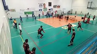 (A29) ROYAL G. 10 - 2 GLADIATORS