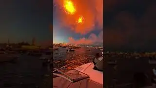 Фейерверк с катера на День ВМФ в Санкт-Петербурге | Spbkater.ru