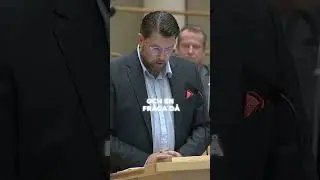 Jimmie &Aring;kesson utfr&aring;gar Magdalena Andersson