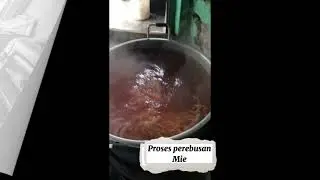 LIDIA_1811102010041_KEWIRAUSAHAAN_PROSES PEMBUATAN MIE GILING BASAH.