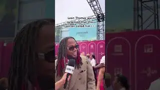 Leon Thomas revealed that #StevieWonder randomly called him singing #Mutt #betawards #redcarpet