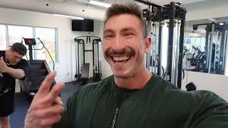 diete 7.9k cal et big back day 3 week post show!