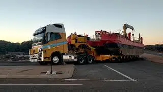 Large Pontoon Transport