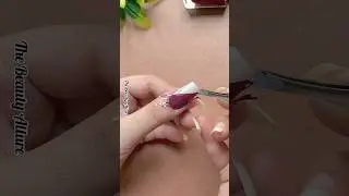 💅❣️Easy striping tape nail art design #nailart2025 #shorts #shortvideo