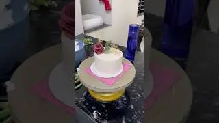 Simple cake design 😍 #kollam #cake #birthdaycake #kerala #cakedecorating #themecake #india