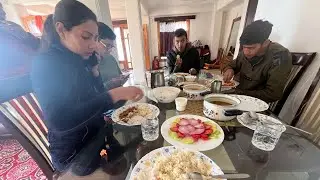 @Prachichauhhan Piercing krva di ??  Lunch pr kha gye ?? 