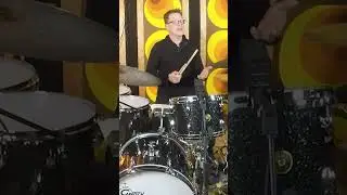 The authentic way to play Cissy Strut