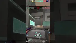 BASICALLY a 1v3 RIGHT?? #clips #gaming #trending #valorant #viral #highlight #clutch #1v3 #icebox