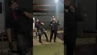 החזן שמחה רוטנברג והפסנתרן אלחנן מינץ משמחים חיילים באזור חברון 