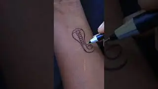Making a simple snake tattoo #shorts