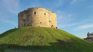 York: Hop On Hop Off Bus Tour