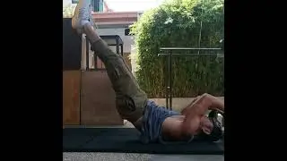 How To Dragon Flag Like Bruce Lee 🐲