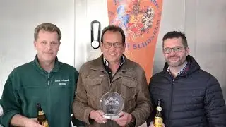 Preis&uuml;bergabe nach dem Bier-Battle an Landbrauerei Sch&ouml;nram